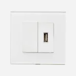 سوکت USB 1/2 شیشه‌ای سفید